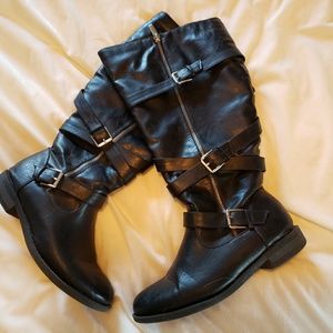 Torrid boots